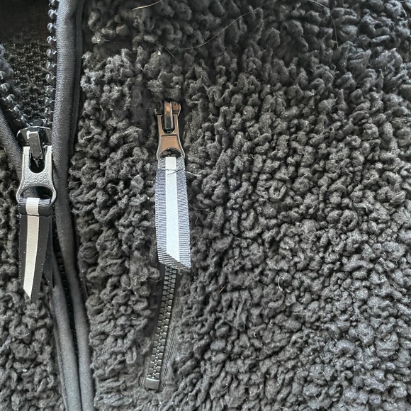 ❤️ GARAGE BLACK SHERPA JACKET SIZE SMALL - Picture 3 of 5